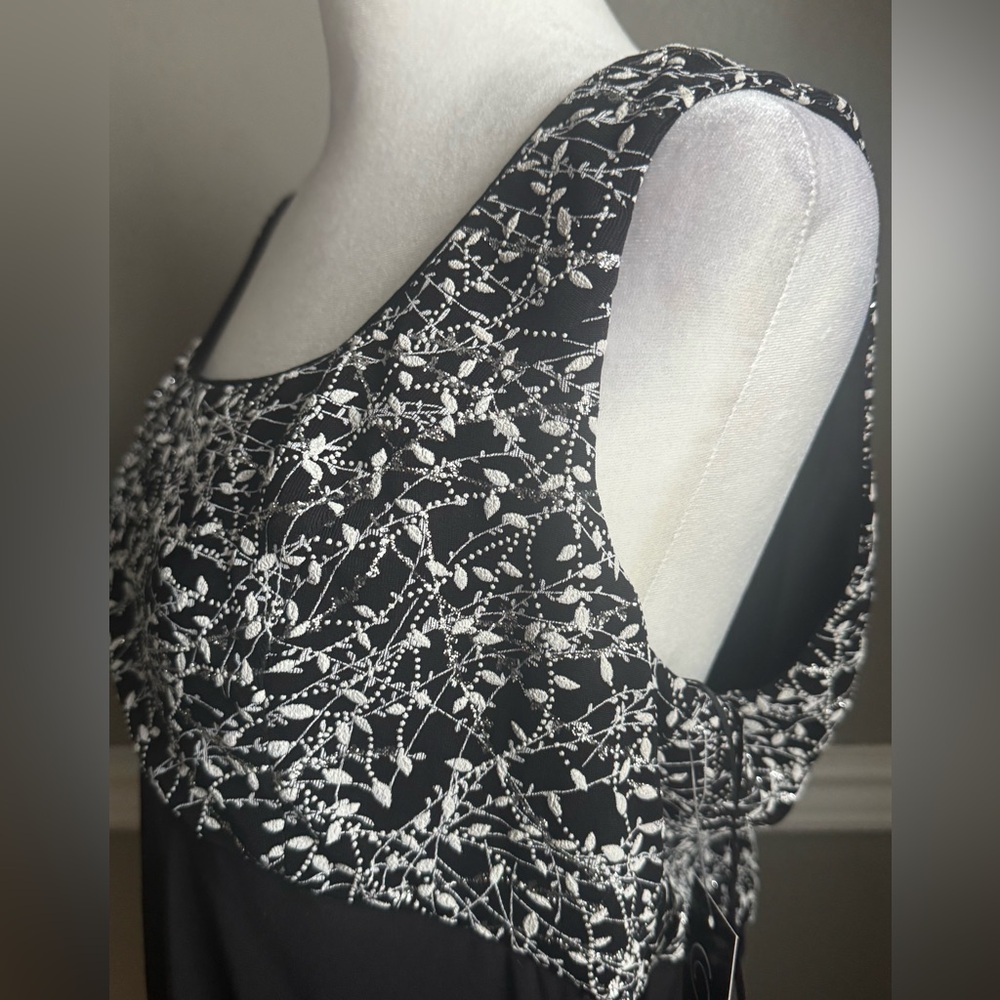 NEW Alex Evenings Formal Maxi Gown Black & Silver Sparkle Glitter Size 16 - Picture 7 of 7